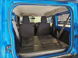 Suzuki Jimny 1.5 GLX AllGrip 3-door manual - Image 7