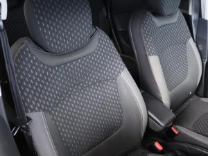 Renault Captur 88kW turbo Dynamique auto - Image 17