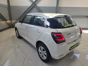 Suzuki Swift 1.2 GL+ auto - Image 4