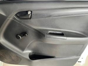 Isuzu D-Max Gen 6 250 single cab Fleetside safety - Image 5