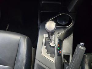 Toyota RAV4 2.2D-4D AWD VX - Image 18