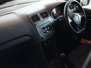 Volkswagen Polo Vivo hatch 1.4 Trendline - Image 14