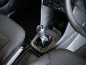 Volkswagen Polo Vivo hatch 1.4 Trendline - Image 18