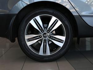 Hyundai ix35 2.0 Elite - Image 11