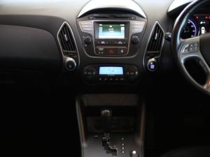 Hyundai ix35 2.0 Elite - Image 13