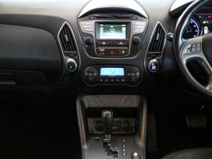 Hyundai ix35 2.0 Elite - Image 13