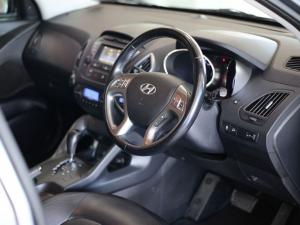 Hyundai ix35 2.0 Elite - Image 15