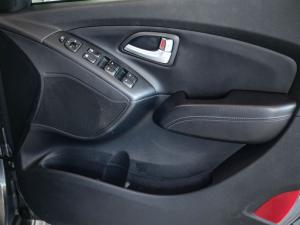Hyundai ix35 2.0 Elite - Image 20