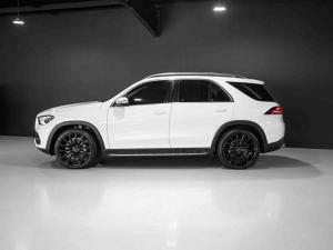 Mercedes-Benz GLE GLE300d 4Matic - Image 4