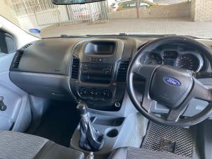 Ford Ranger 2.2TDCi (aircon) - Image 6