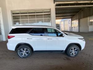 Toyota Fortuner 2.4GD-6 4x4 auto - Image 4