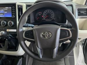 Toyota Quantum 2.8 LWB bus 11-seater GL - Image 6