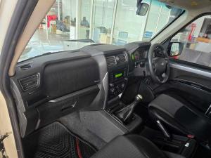 Mahindra PIK UP 2.2 Mhawk S6S/C - Image 19