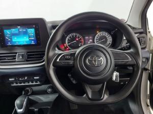 Toyota Starlet 1.5 XS auto - Image 12