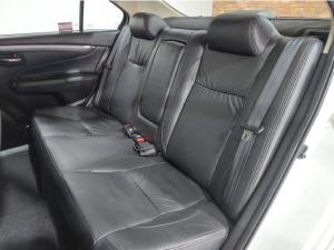 Suzuki Ciaz 1.5 GLX manual - Image 8
