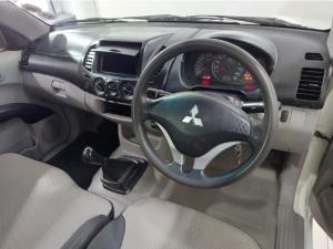 Mitsubishi Triton 2.4 GLX - Image 5