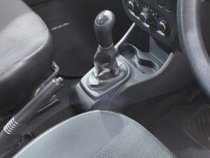 Nissan NP200 1.6i safety pack (aircon) - Image 10