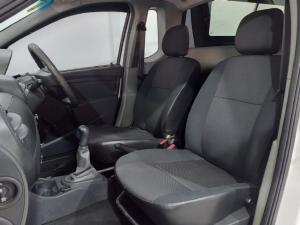 Nissan NP200 1.6i safety pack (aircon) - Image 6