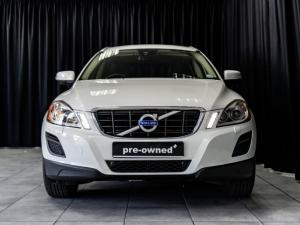 Volvo XC60 T5 Elite - Image 2
