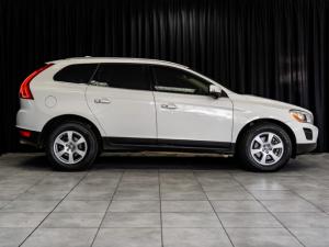 Volvo XC60 T5 Elite - Image 3