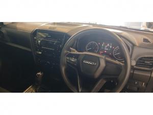 Isuzu D-Max 1.9TD single cab L auto - Image 9