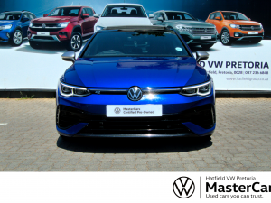 Volkswagen Golf R - Image 2