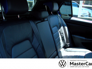 Volkswagen Golf R - Image 8
