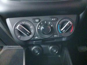 Suzuki Swift 1.2 GL auto - Image 15