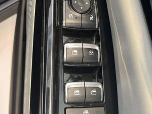 Kia Carnival 2.2CRDi EX+ - Image 17
