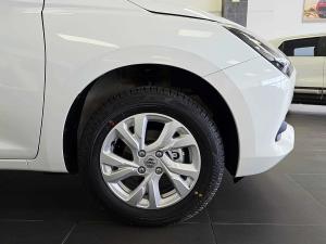 Suzuki Swift 1.2 GL+ auto - Image 16
