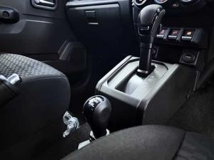 Suzuki Jimny 1.5 GLX AllGrip 5-door auto - Image 14