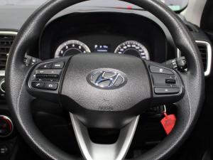 Hyundai Venue 1.0T Motion auto - Image 10