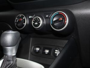 Hyundai Venue 1.0T Motion auto - Image 11
