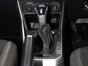 Volkswagen Polo hatch 1.0TSI Life manual - Image 12