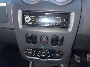 Nissan NP200 1.6i - Image 14