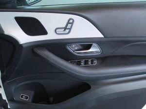 Mercedes-Benz GLE GLE300d 4Matic - Image 16