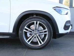 Mercedes-Benz GLE GLE300d 4Matic - Image 4