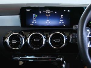 Mercedes-Benz CLA CLA220d Progressive - Image 11