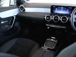 Mercedes-Benz CLA CLA220d Progressive - Image 20