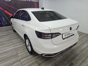 Volkswagen Polo sedan 1.6 Life manual - Image 2