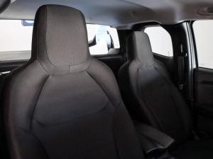 Isuzu D-Max 1.9TD Extended cab - Image 13