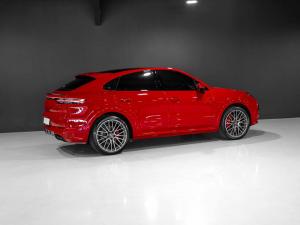 Porsche Cayenne GTS coupe - Image 2