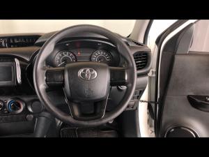 Toyota Hilux 2.0 single cab S (aircon) - Image 26
