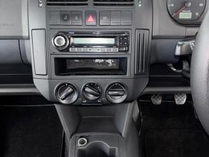 Volkswagen Polo Vivo 5-door 1.4 Trendline - Image 9