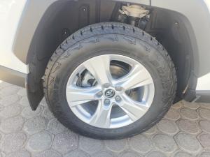 Toyota RAV4 2.0 GX - Image 29