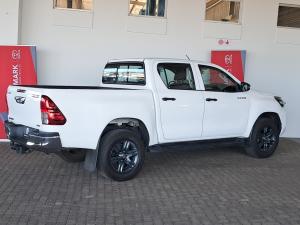 Toyota Hilux 2.4GD-6 double cab 4x4 Raider manual - Image 2