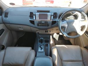 Toyota Fortuner 3.0D-4D Ltd edition auto - Image 8