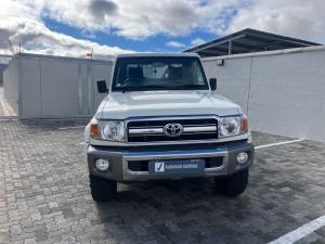 Toyota Land Cruiser 79 4.2D single cab - Image 5