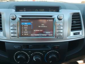 Toyota Hilux 3.0D-4D Xtra cab Raider Dakar edition - Image 15
