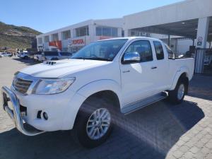 Toyota Hilux 3.0D-4D Xtra cab Raider Dakar edition - Image 21